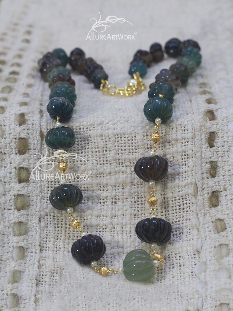 Onyx Neckpiece